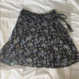 🚫SOLD🚫Cute floral wrap-around circle skirt